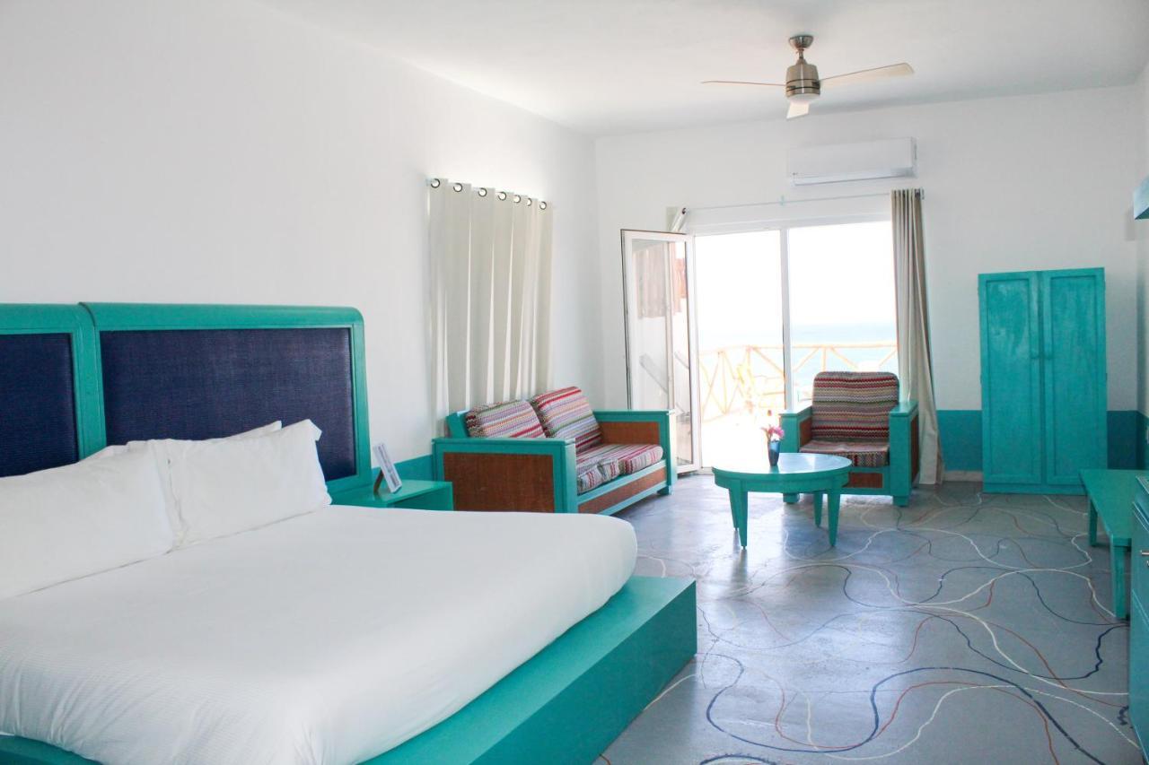 Esduma La Perla Hotel